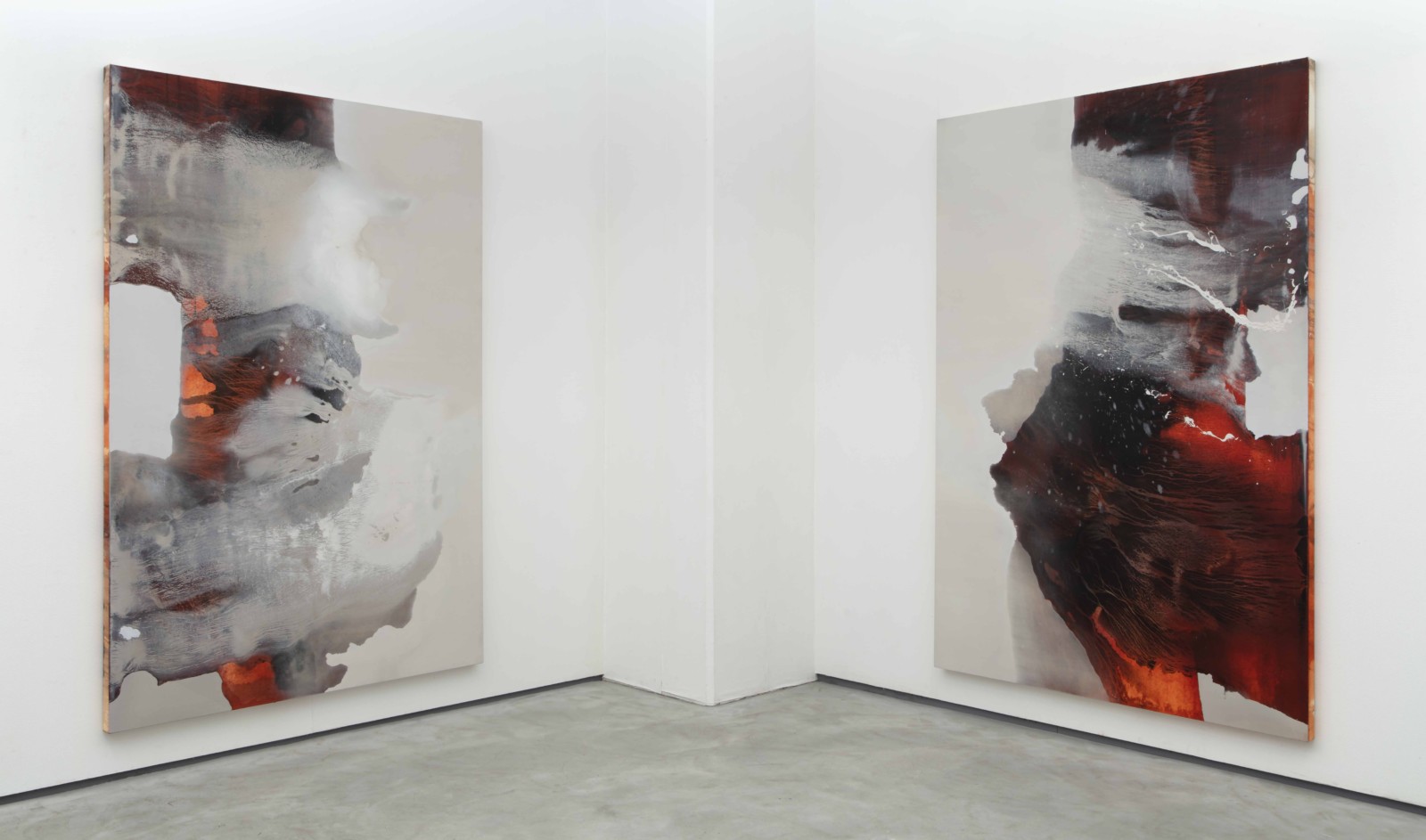 ティム・ヘミングトン《噴：Erupt》